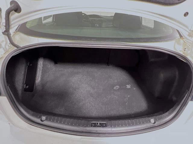 Used 2011 Crystal White Pearl Mica Mazda i Touring image 30