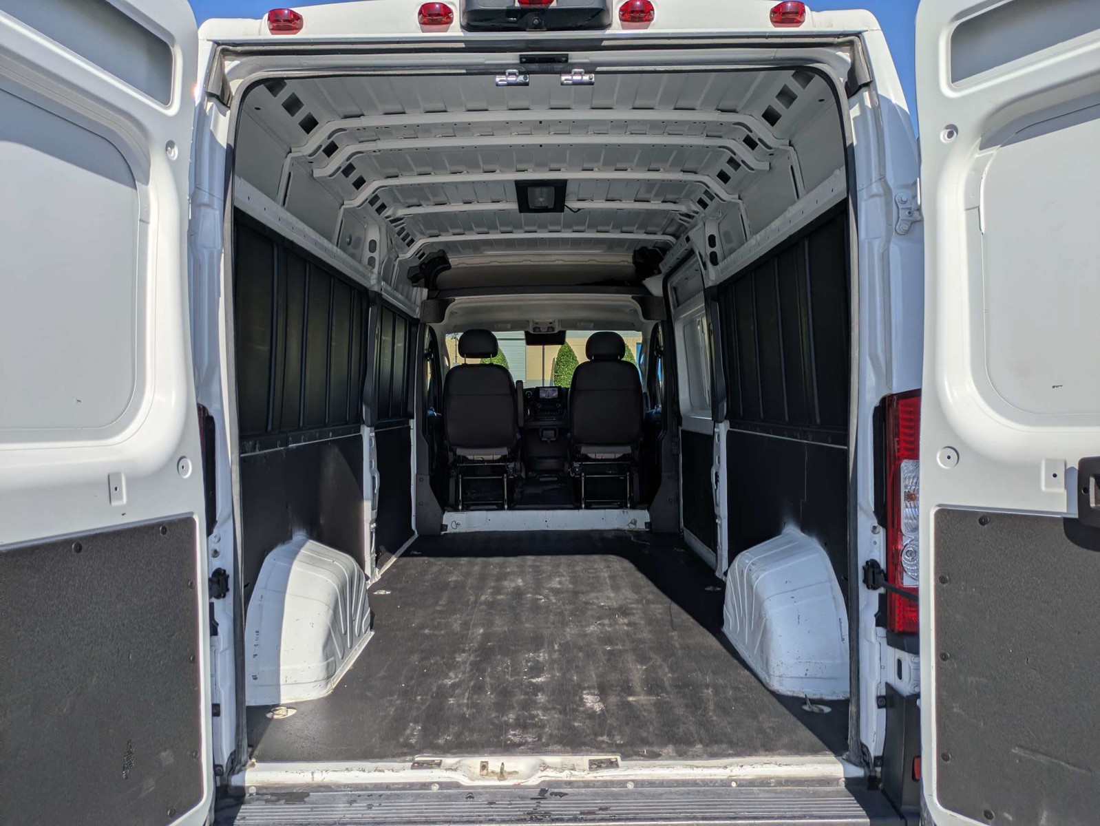 Used 2025 White Ram High Roof image 12