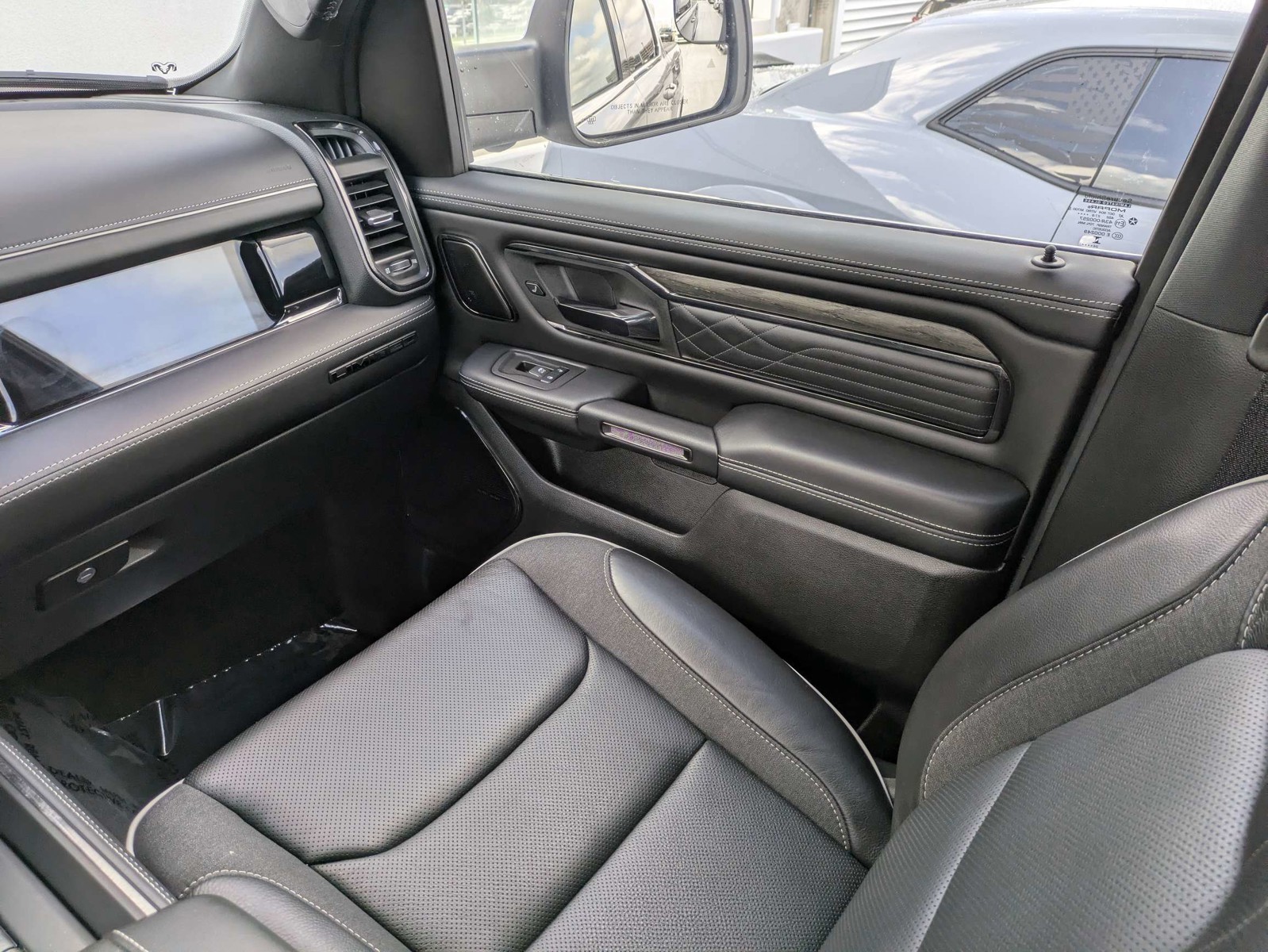 Used 2025 Silver Ram Limited image 18