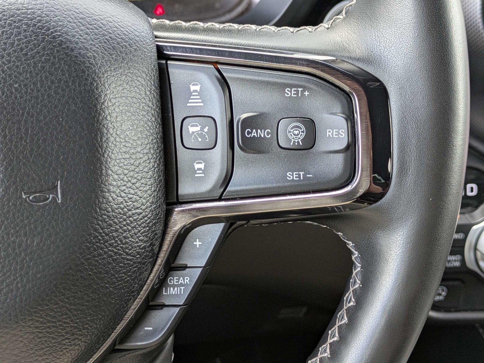 Used 2025 Silver Ram Limited image 28
