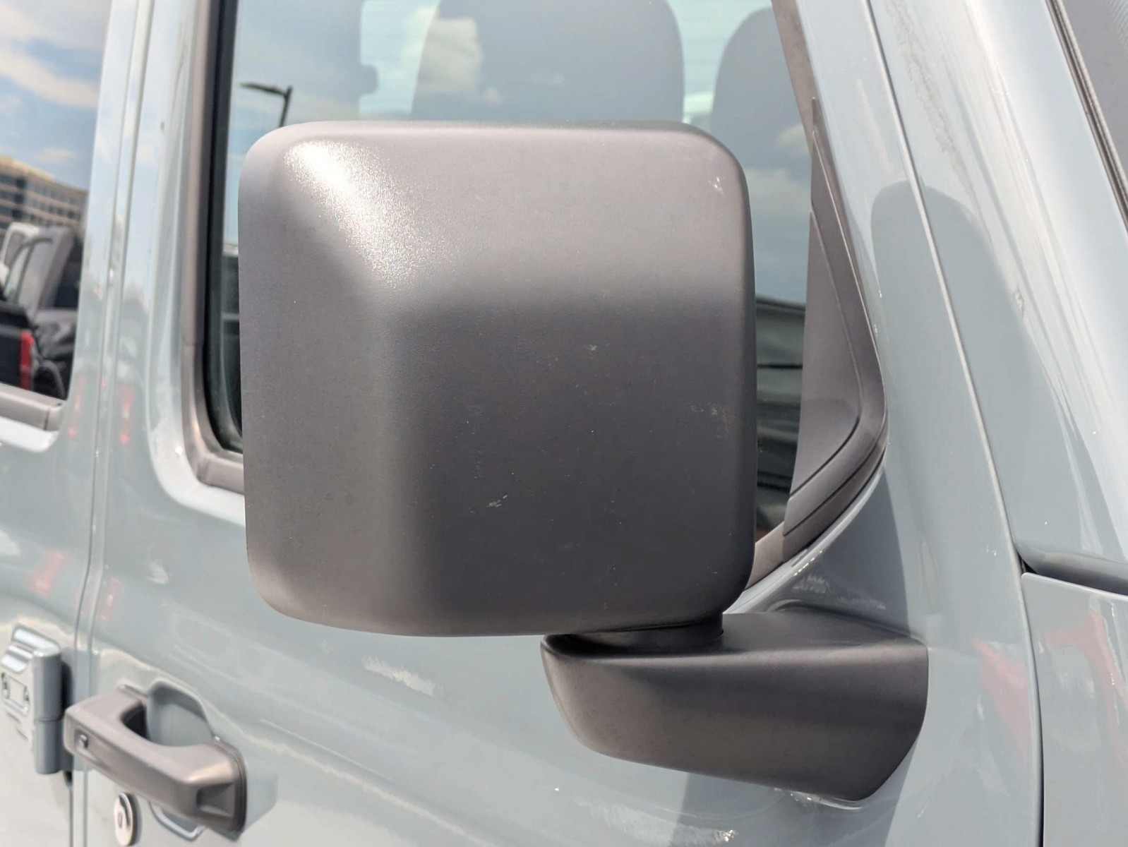 Certified Used 2026 Gray Jeep Mojave image 11