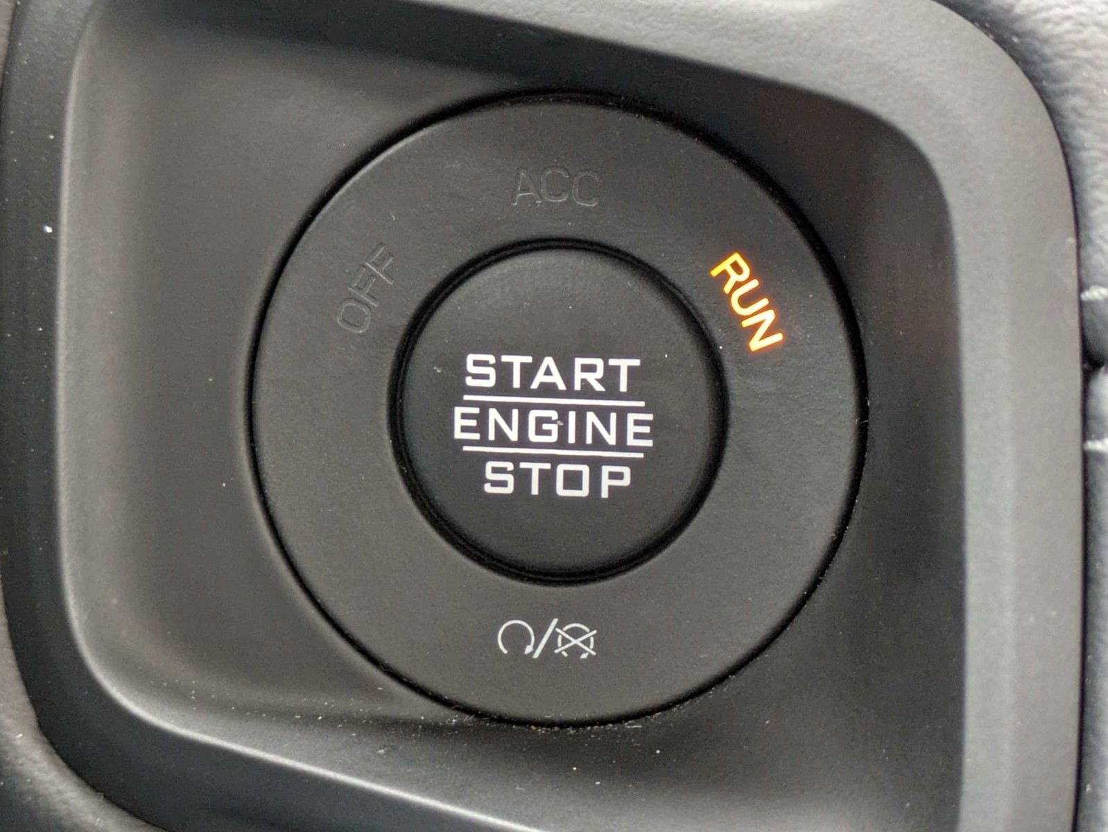 Certified Used 2026 Gray Jeep Mojave image 30