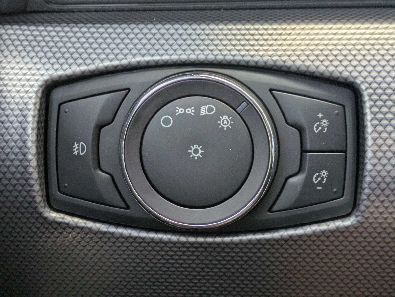 Used 2019 Red Ford GT image 26