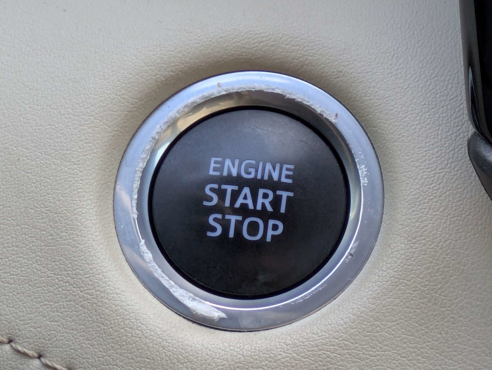 Used 2021  Toyota XLE image 30