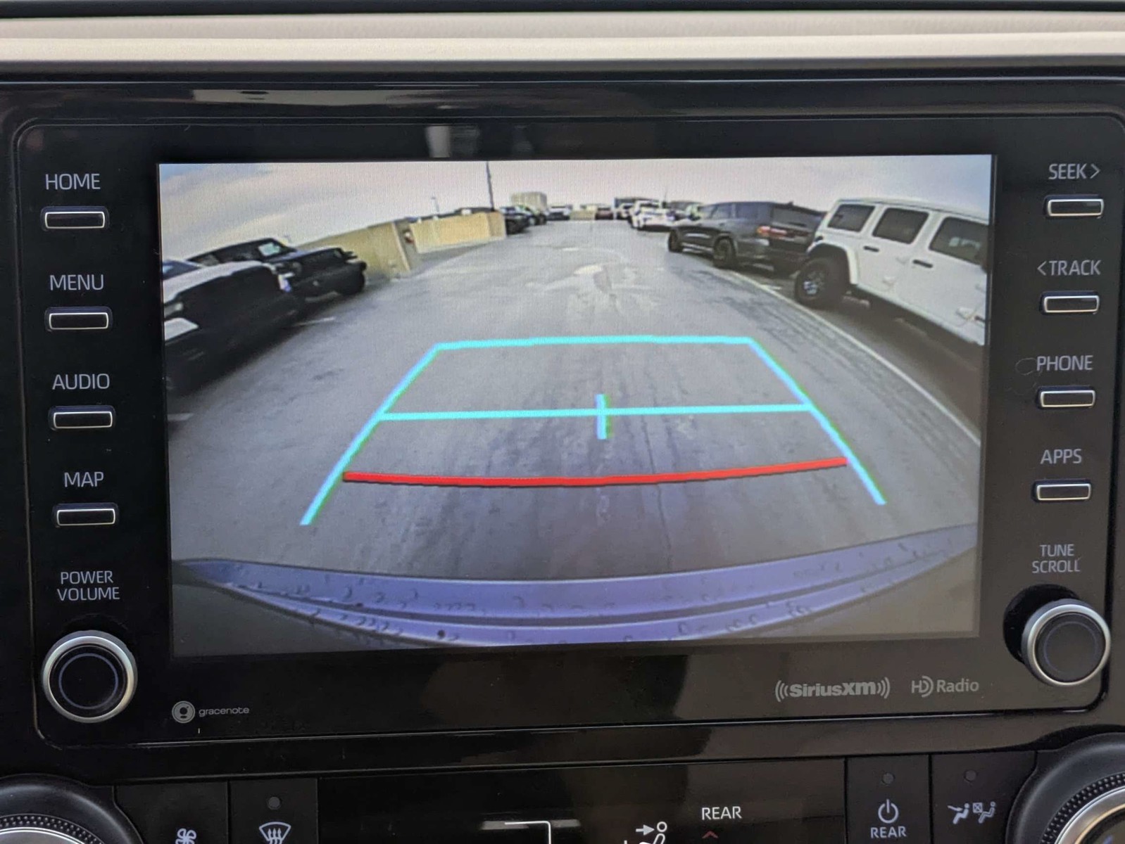 Used 2021  Toyota XLE image 22
