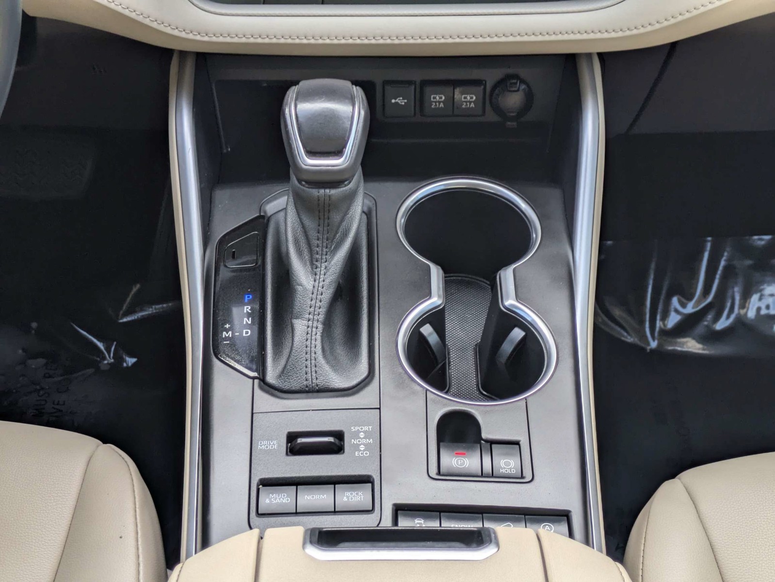 Used 2021  Toyota XLE image 19