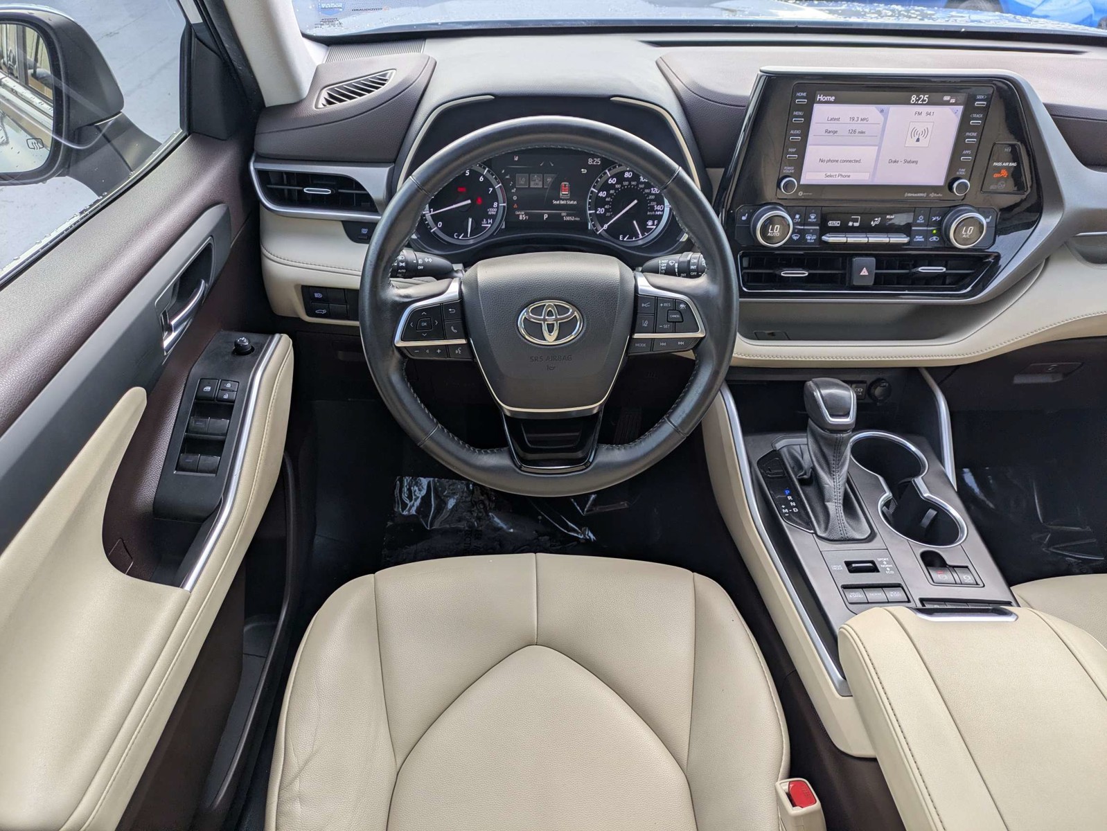 Used 2021  Toyota XLE image 16