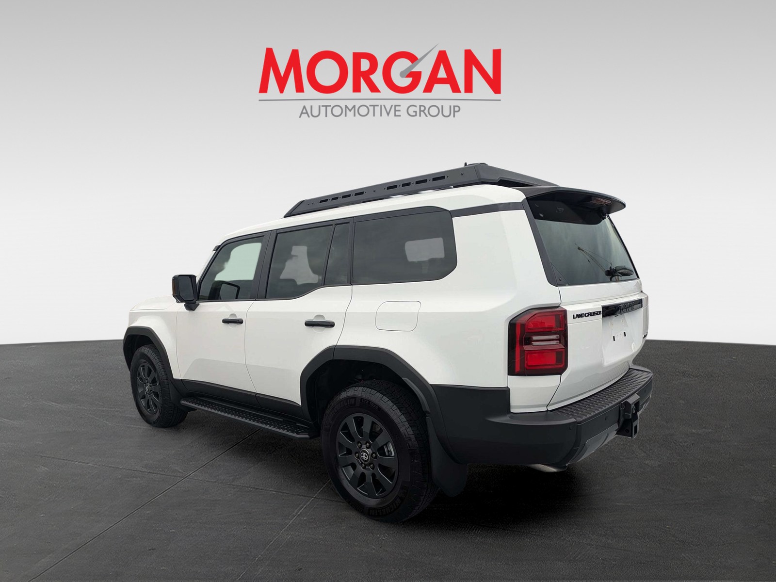 Used 2027 White Toyota Base image 5