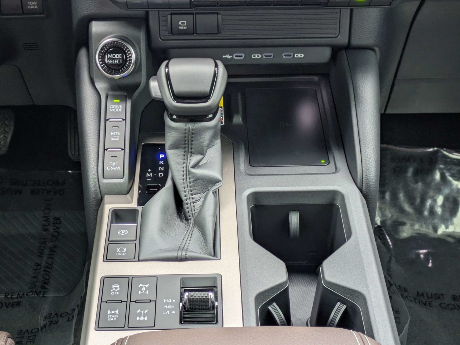 Used 2027 White Toyota Base image 20