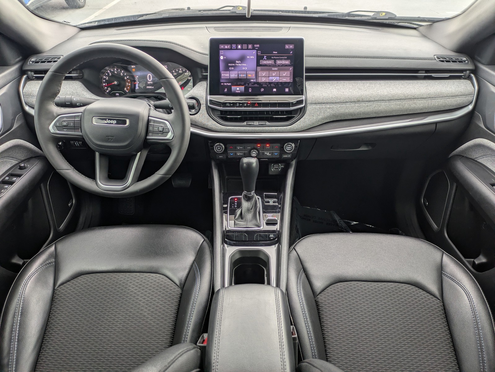 Used 2023 Black Jeep Latitude image 16
