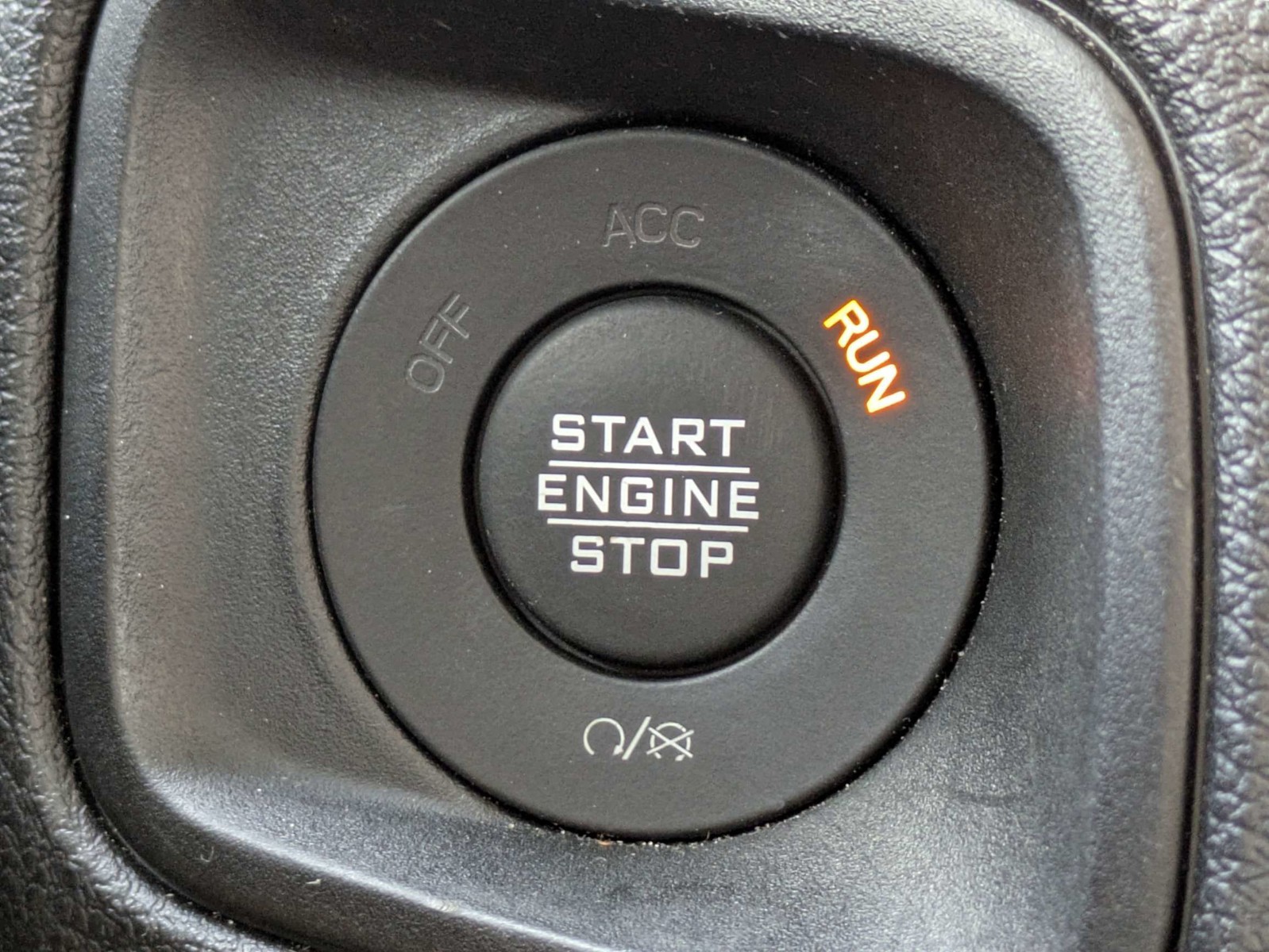 Certified Used 2024 White Jeep Sport S image 30