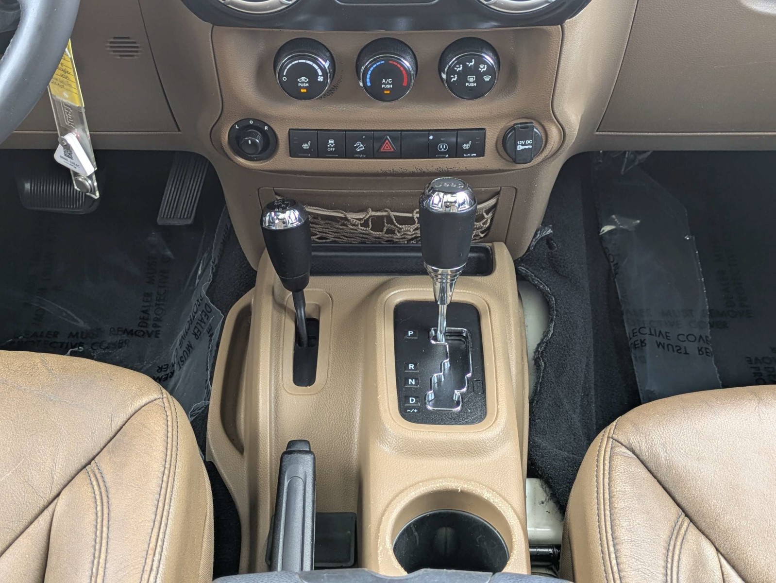 Used 2013 White Jeep Unlimited Sahara image 20