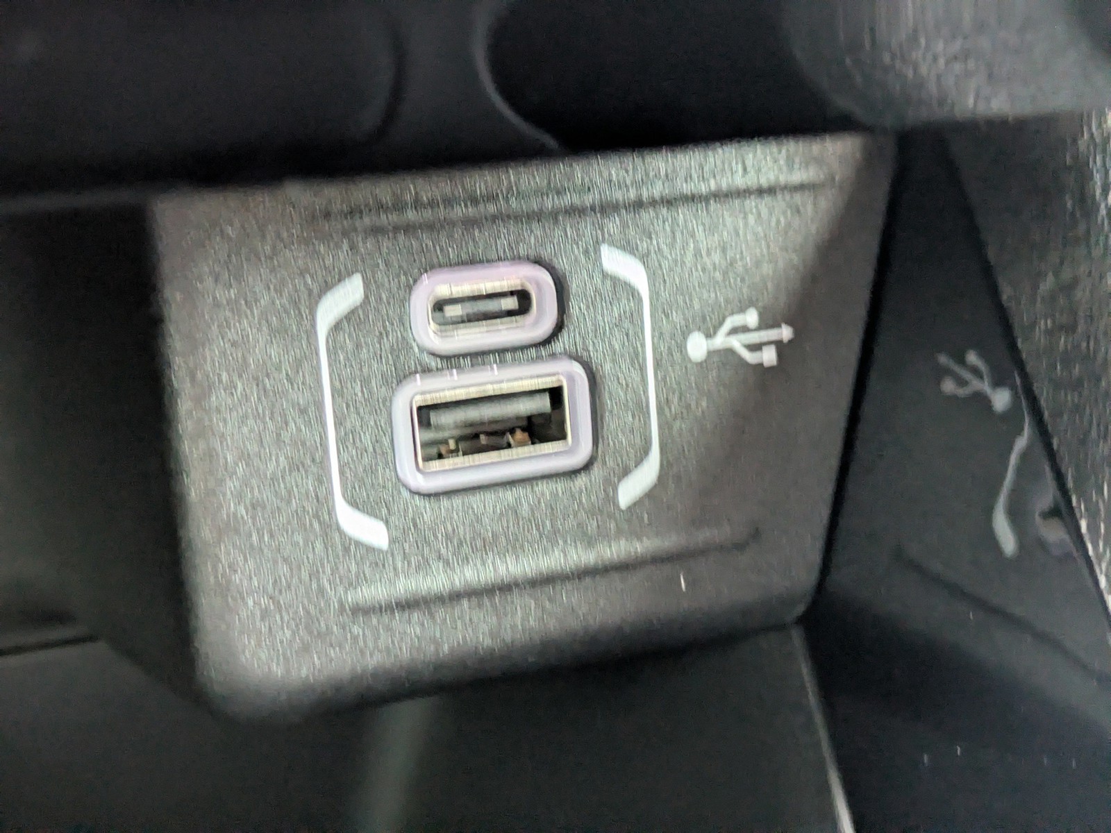 New 2026 Red Jeep Latitude image 19
