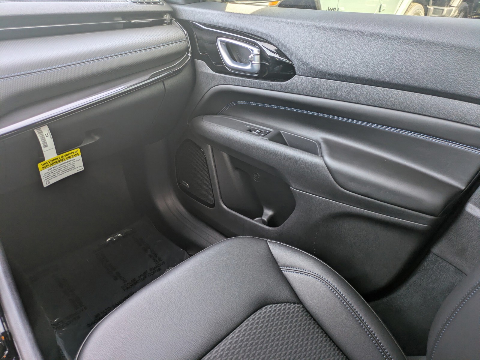 New 2026 Red Jeep Latitude image 14