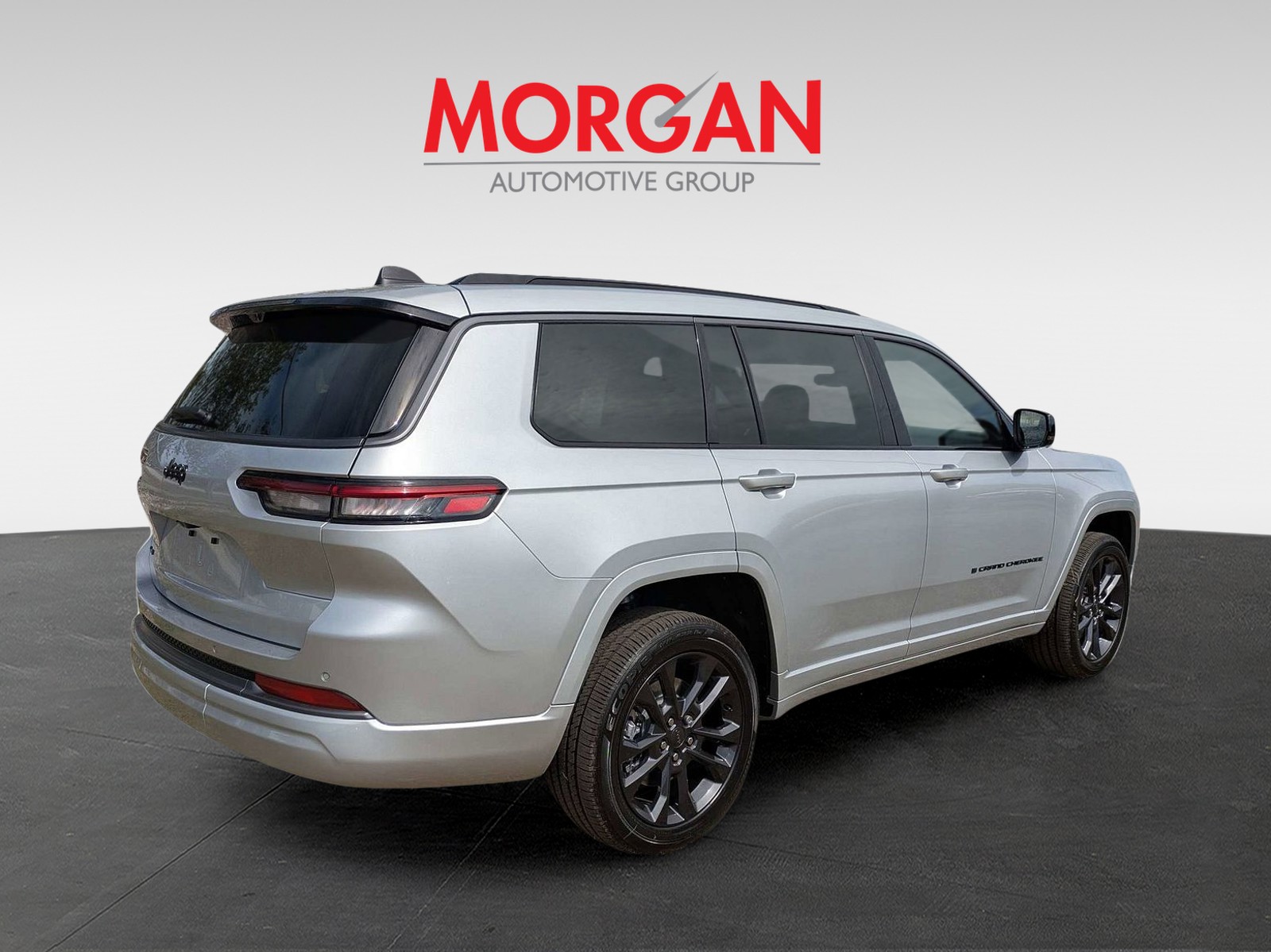 New 2026 Silver Jeep Limited image 3