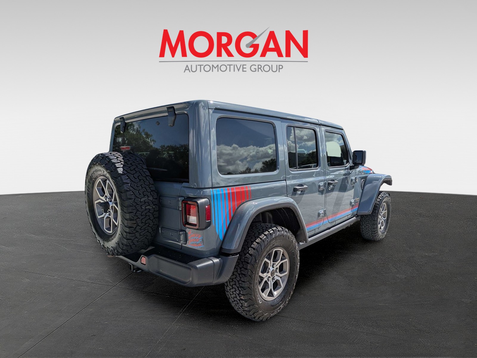 New 2026 Gray Jeep  image 3