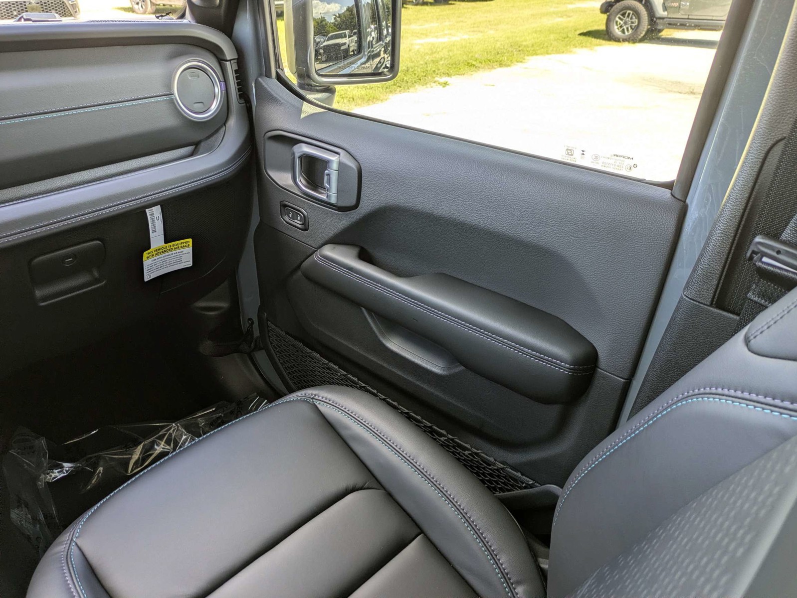 New 2026 Gray Jeep  image 17