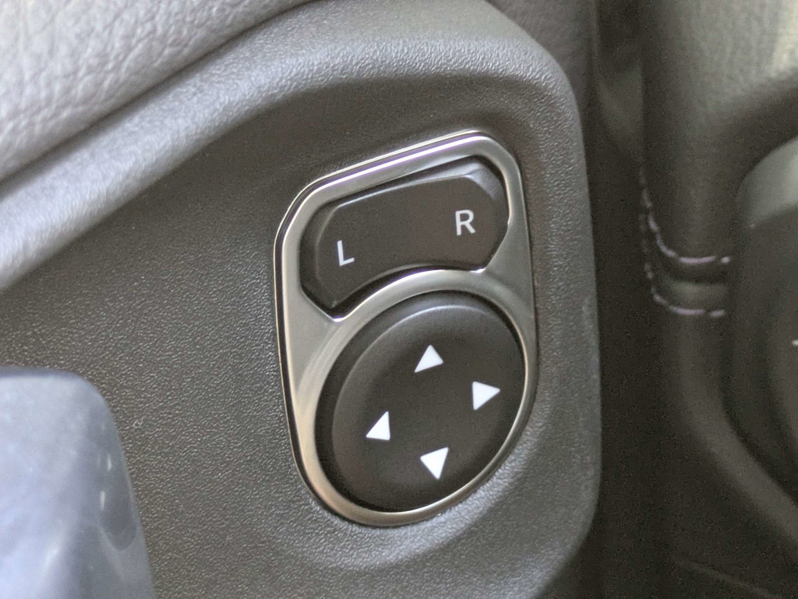 New 2026 Gray Jeep  image 24