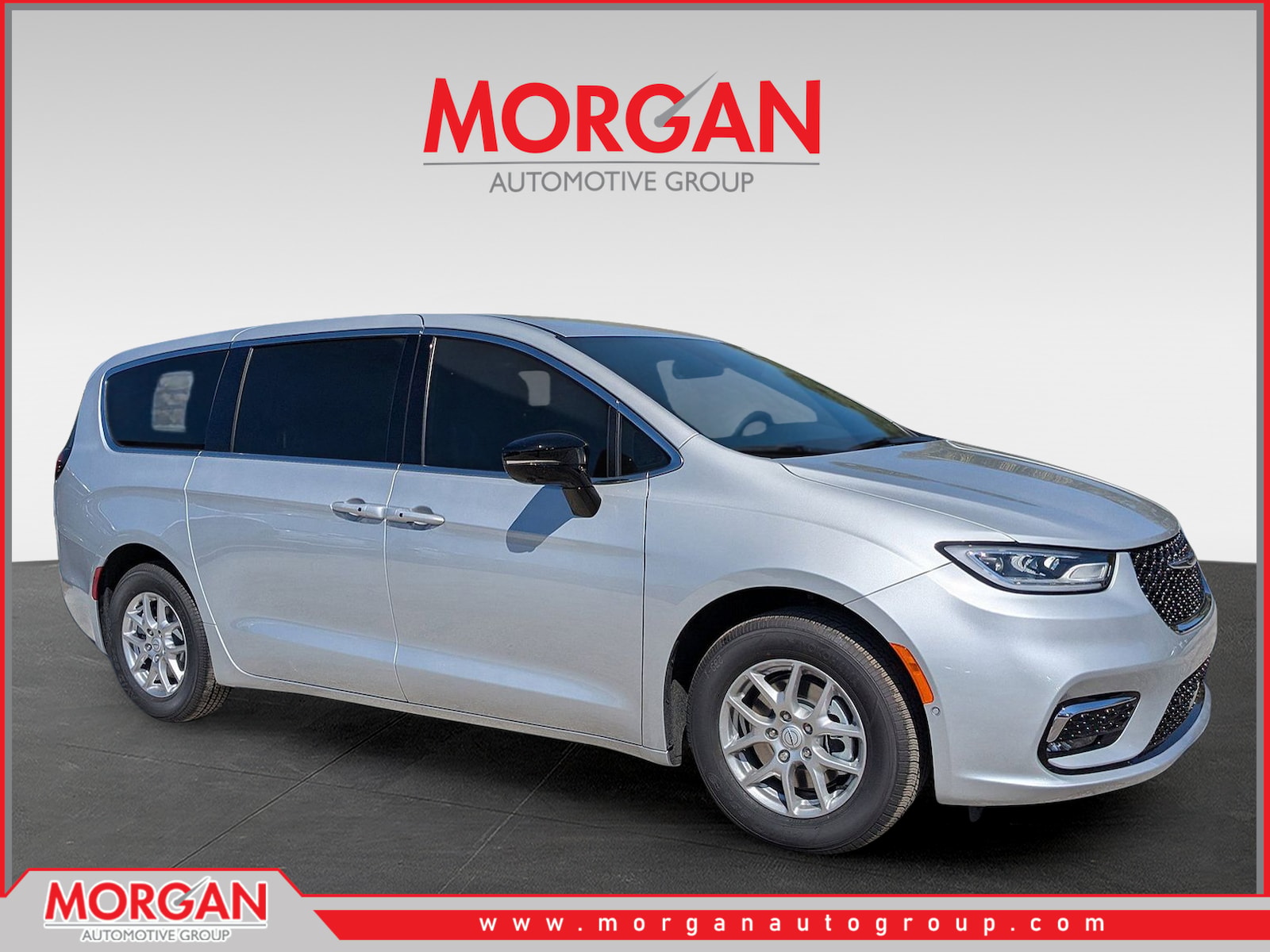 2026 Chrysler Pacifica Select's photo