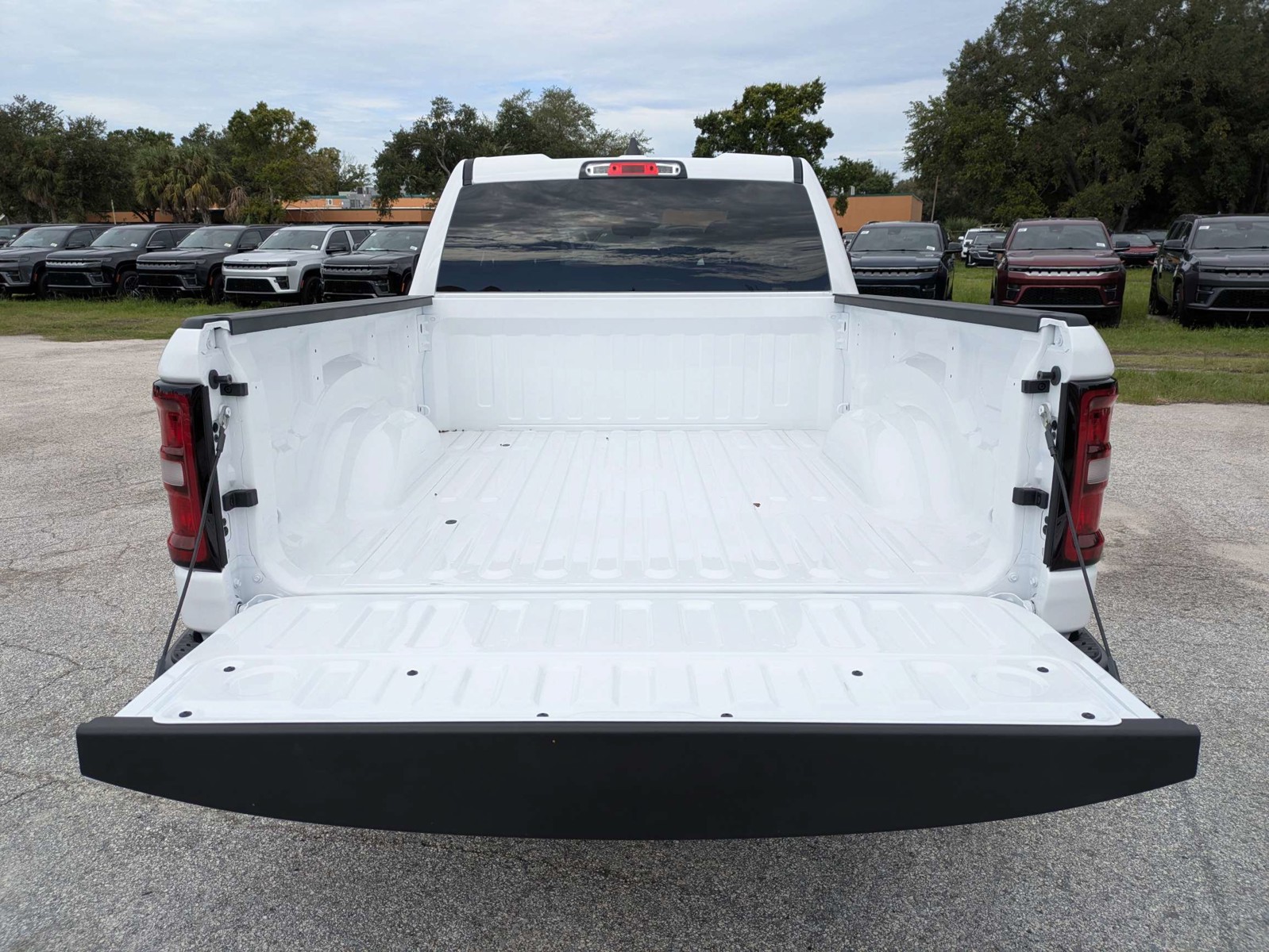 New 2026 White Ram Tradesman image 12