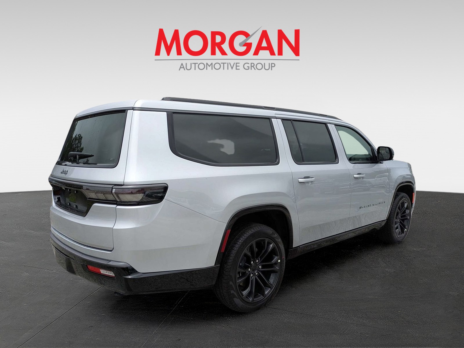 New 2026 Silver Jeep Summit Obsidian image 3