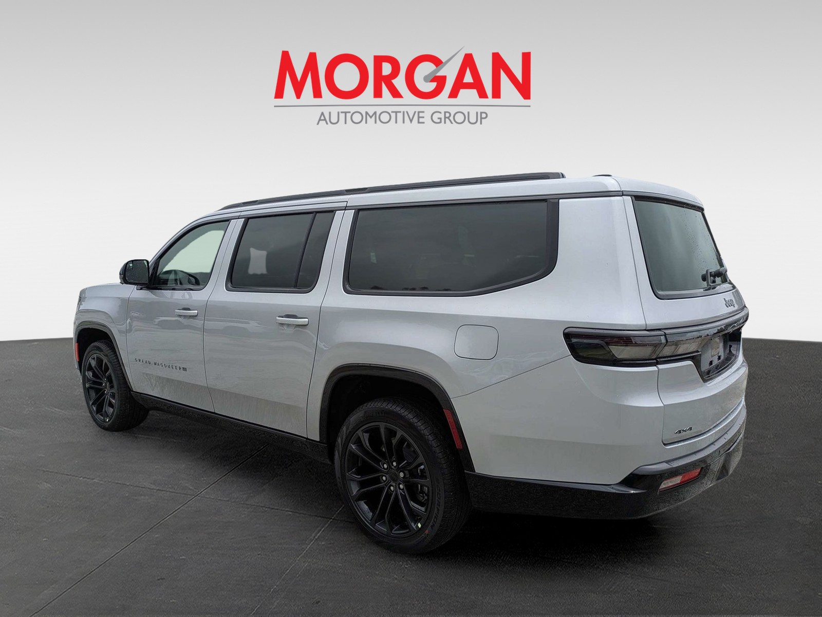 New 2026 Silver Jeep Summit Obsidian image 5