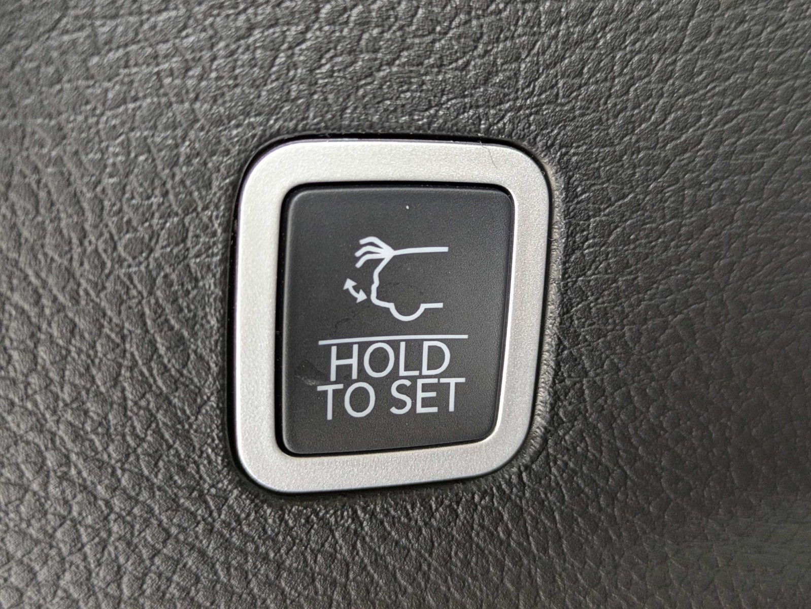New 2026 Silver Jeep Summit Obsidian image 13
