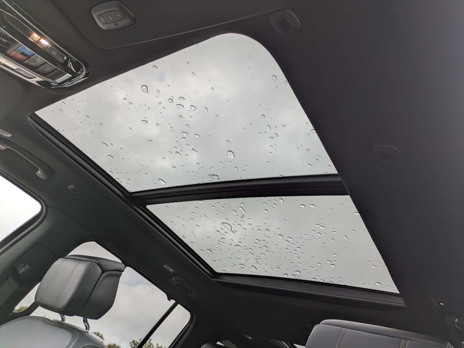 New 2026 Silver Jeep Summit Obsidian image 23