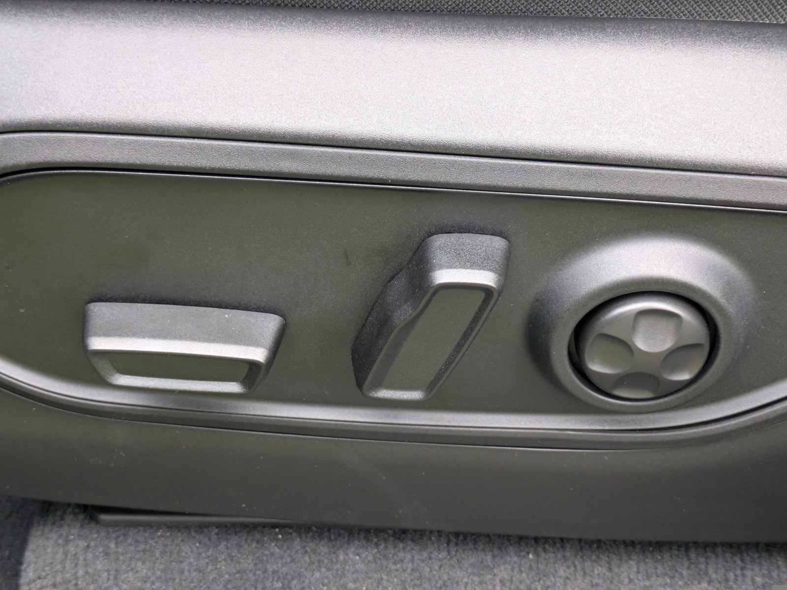 2025 Jeep Grand Cherokee L — photo 22 view