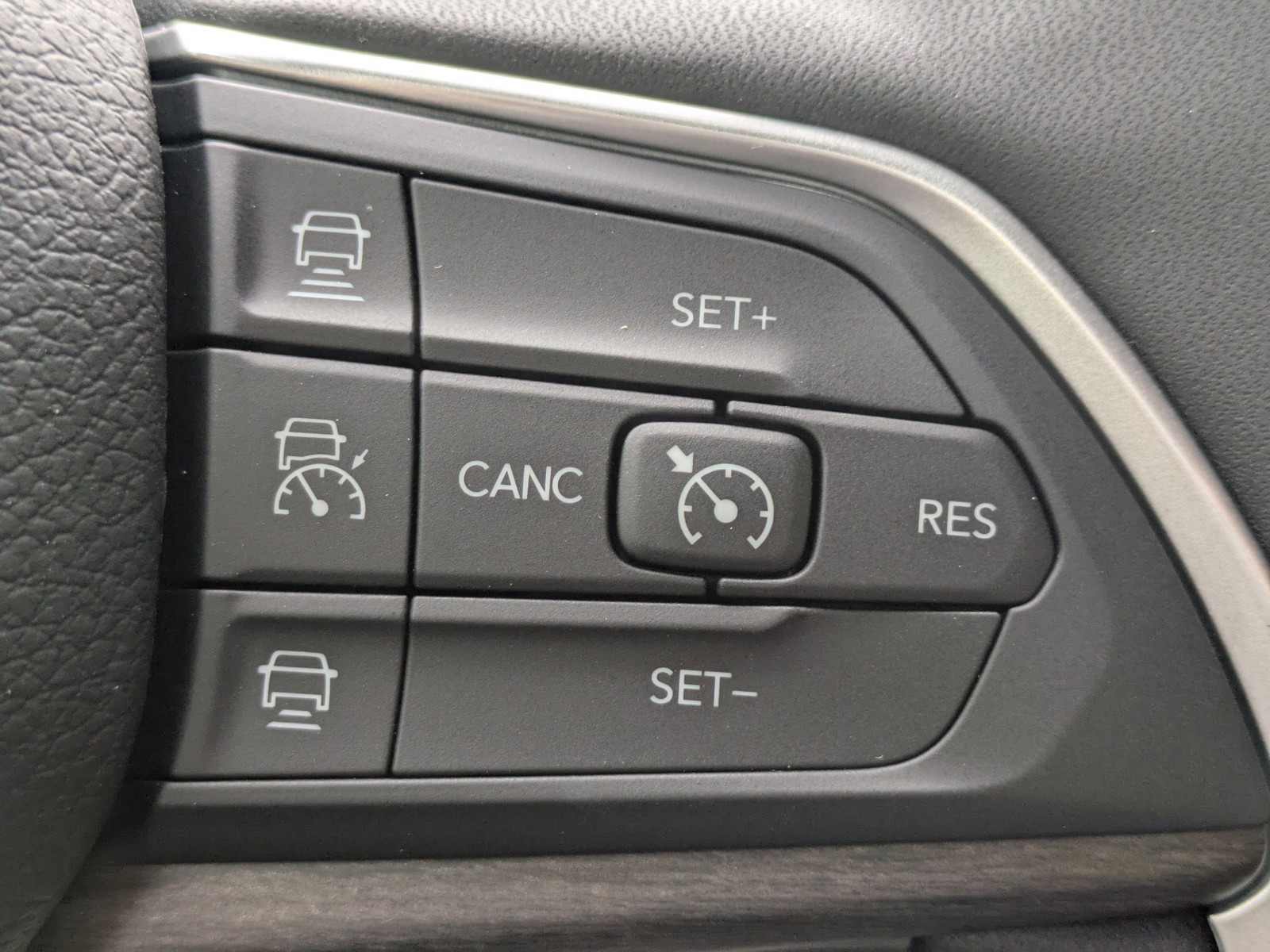 2025 Jeep Grand Cherokee L — photo 14 view