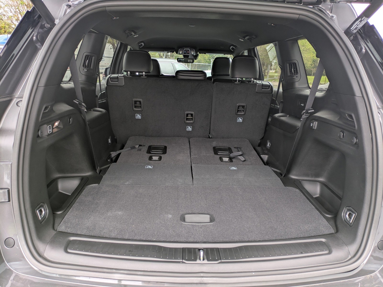 2025 Jeep Grand Cherokee L — photo 11 view