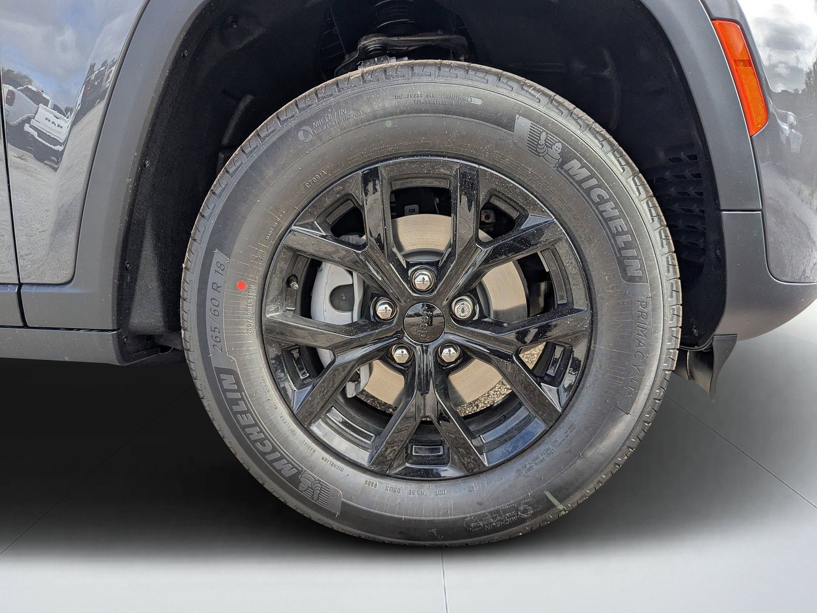 New 2026 Gray Jeep Altitude image 10