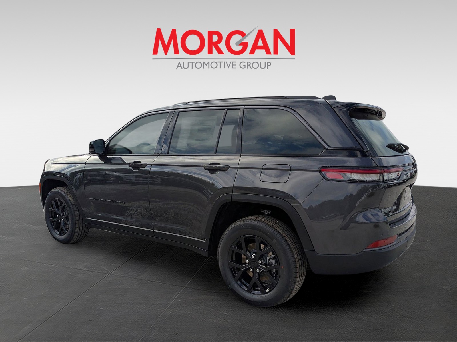 New 2026 Gray Jeep Altitude image 5