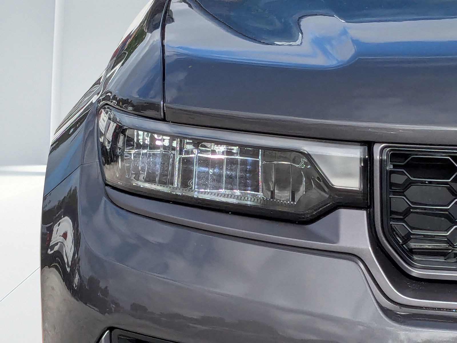 New 2026 Gray Jeep Altitude image 9