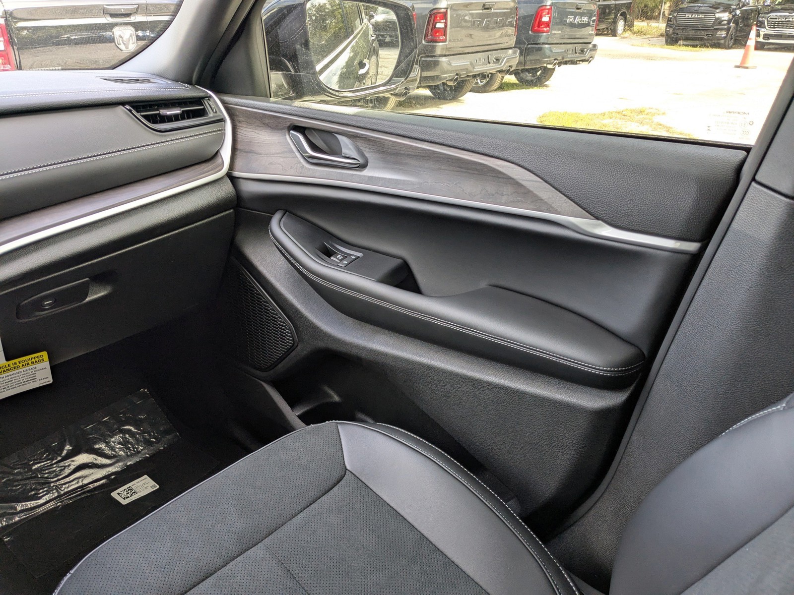 New 2026 Gray Jeep Altitude image 18