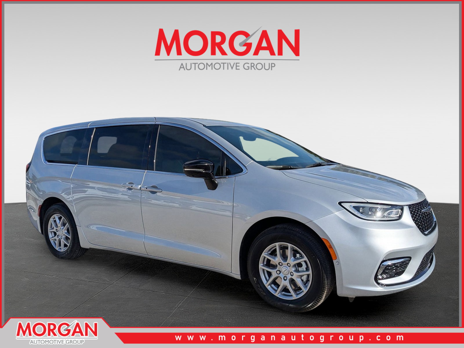 2026 Chrysler Pacifica Select's photo