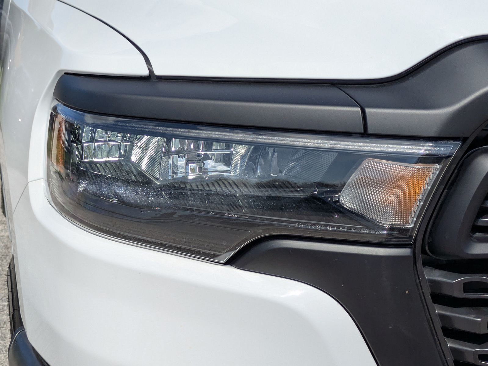 New 2027 White Ram Tradesman image 9