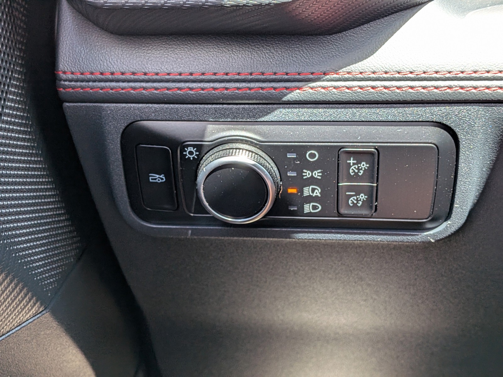 Used 2024 Oxford White Ford GT Premium image 20