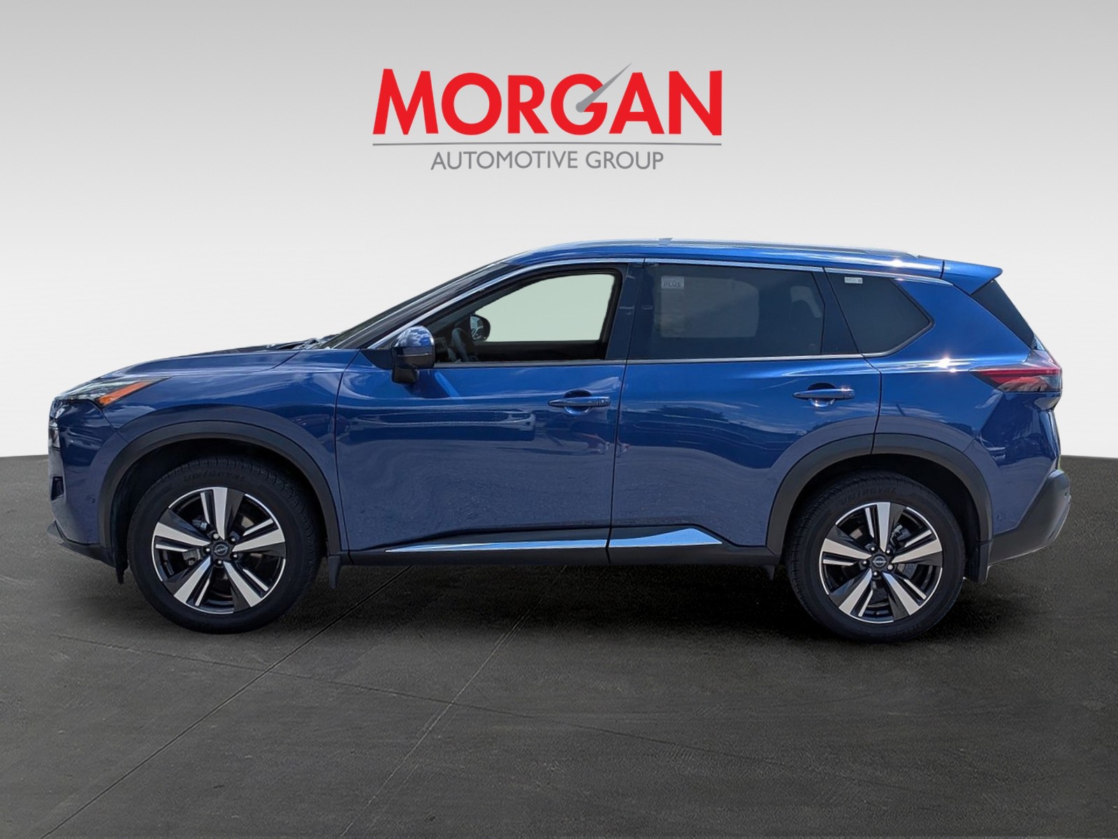 Used 2023 Caspian Blue Metallic Nissan SL image 7