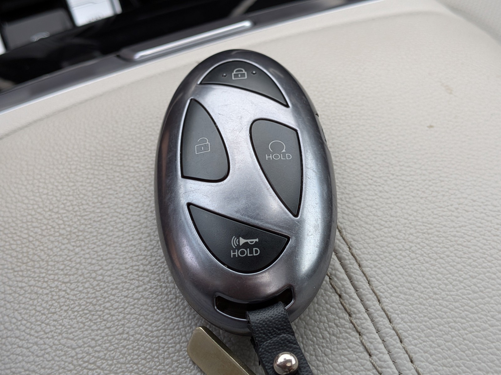 Certified Used 2025 Rockwood Green Hyundai SEL Convenience image 37