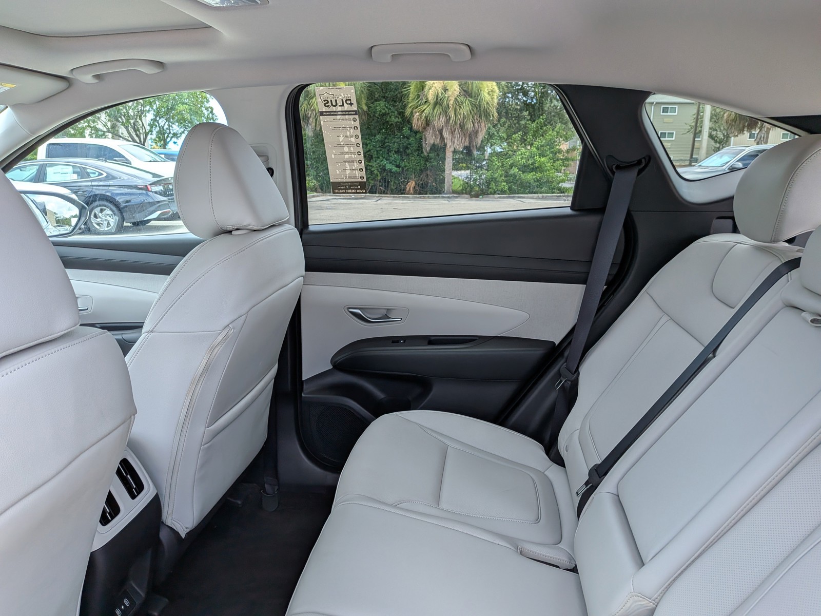 Certified Used 2025 Rockwood Green Hyundai SEL Convenience image 15