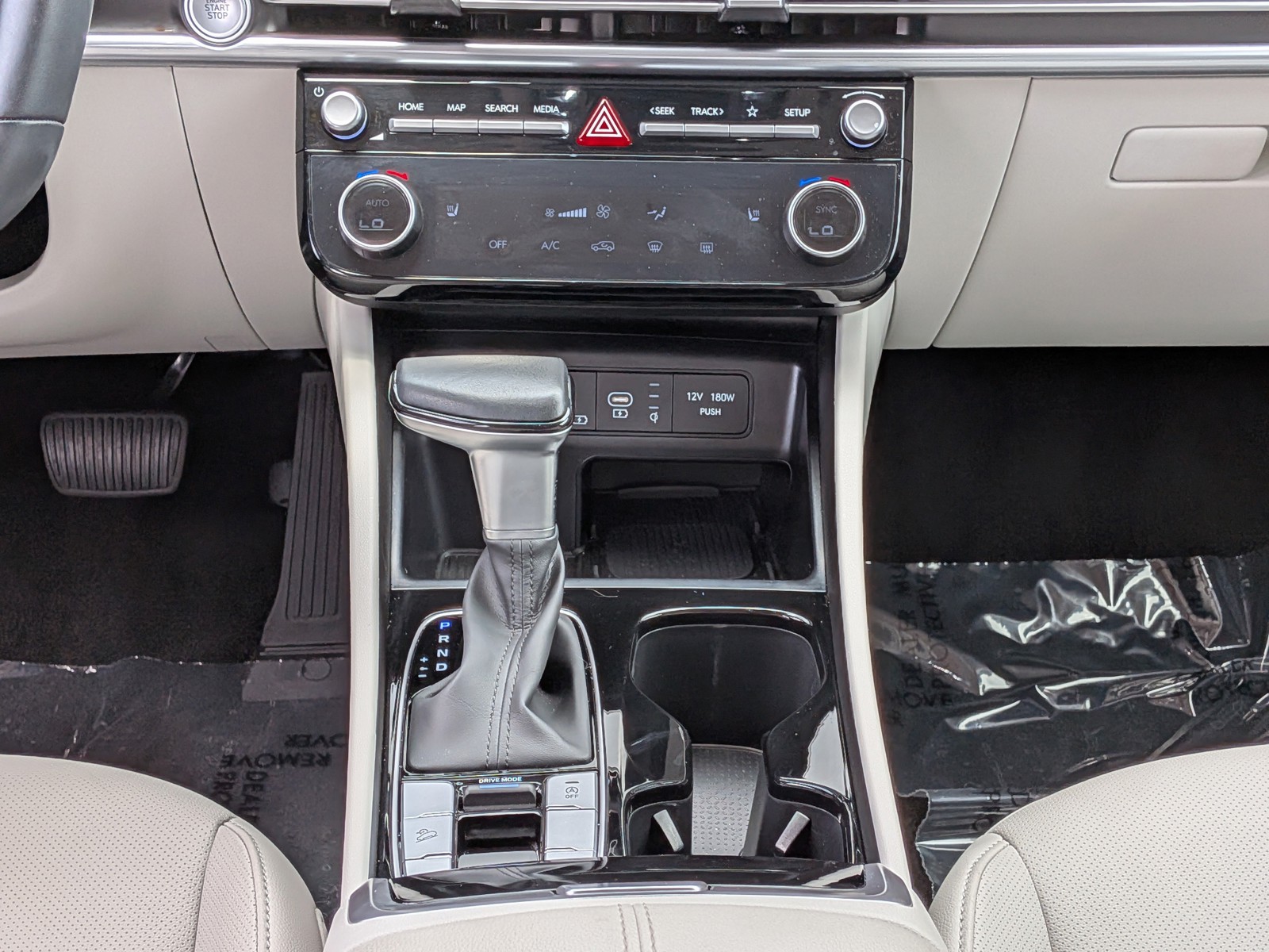Certified Used 2025 Rockwood Green Hyundai SEL Convenience image 20