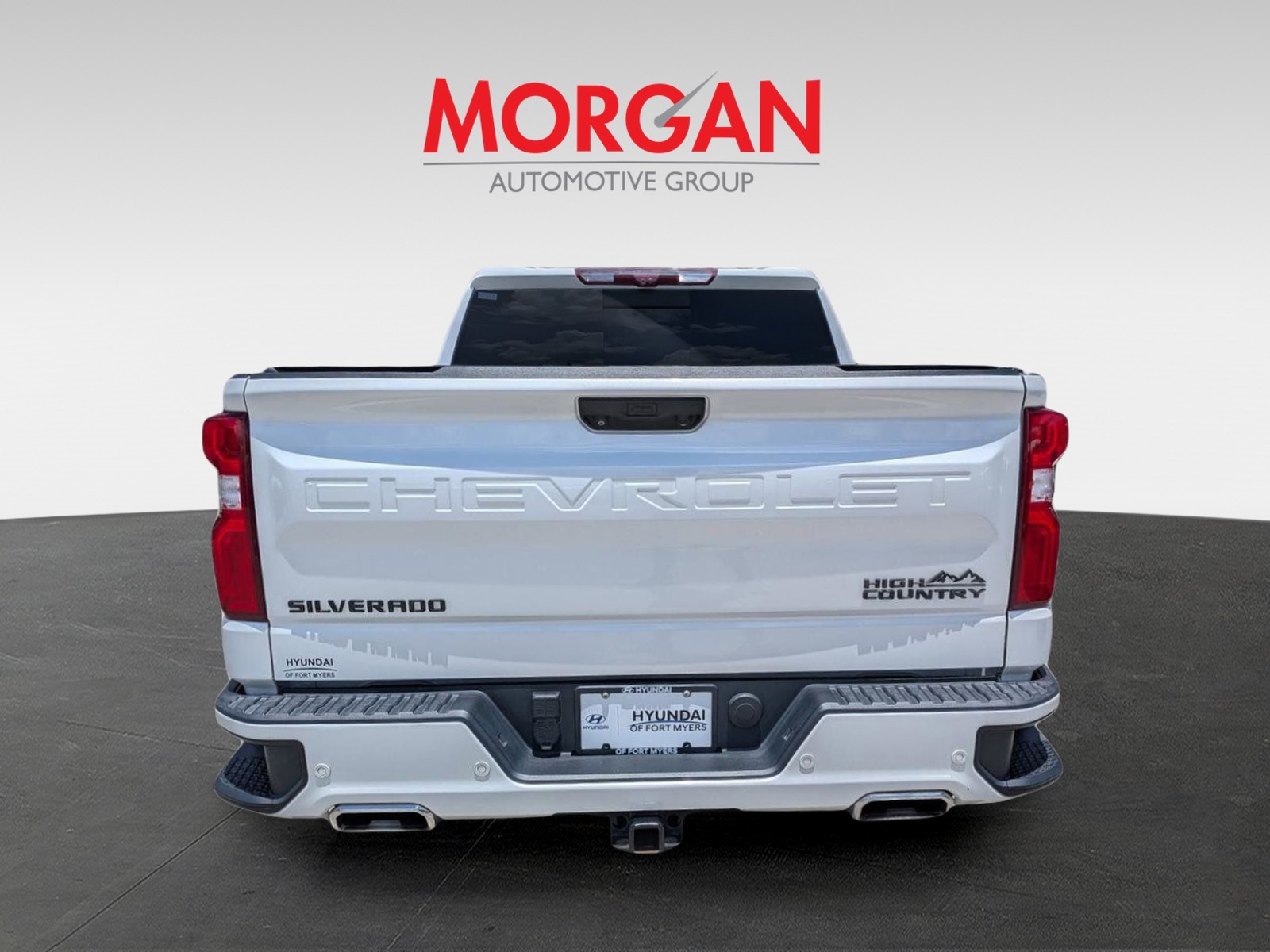 Used 2022 Iridescent Pearl Tricoat Chevrolet High Country image 5