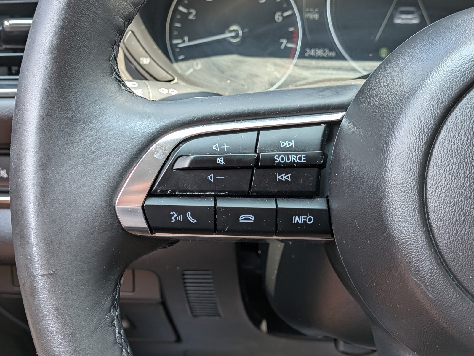 Used 2024 Platinum Quartz Metallic Mazda 2.5 S Preferred Package image 24
