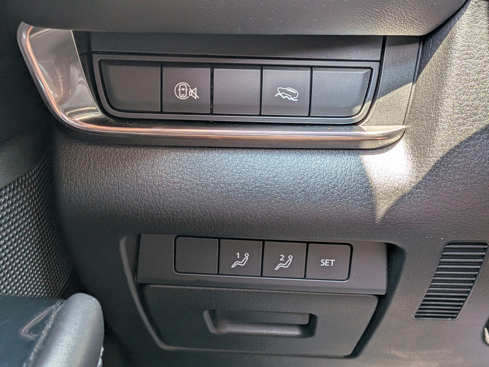 Used 2024 Platinum Quartz Metallic Mazda 2.5 S Preferred Package image 23