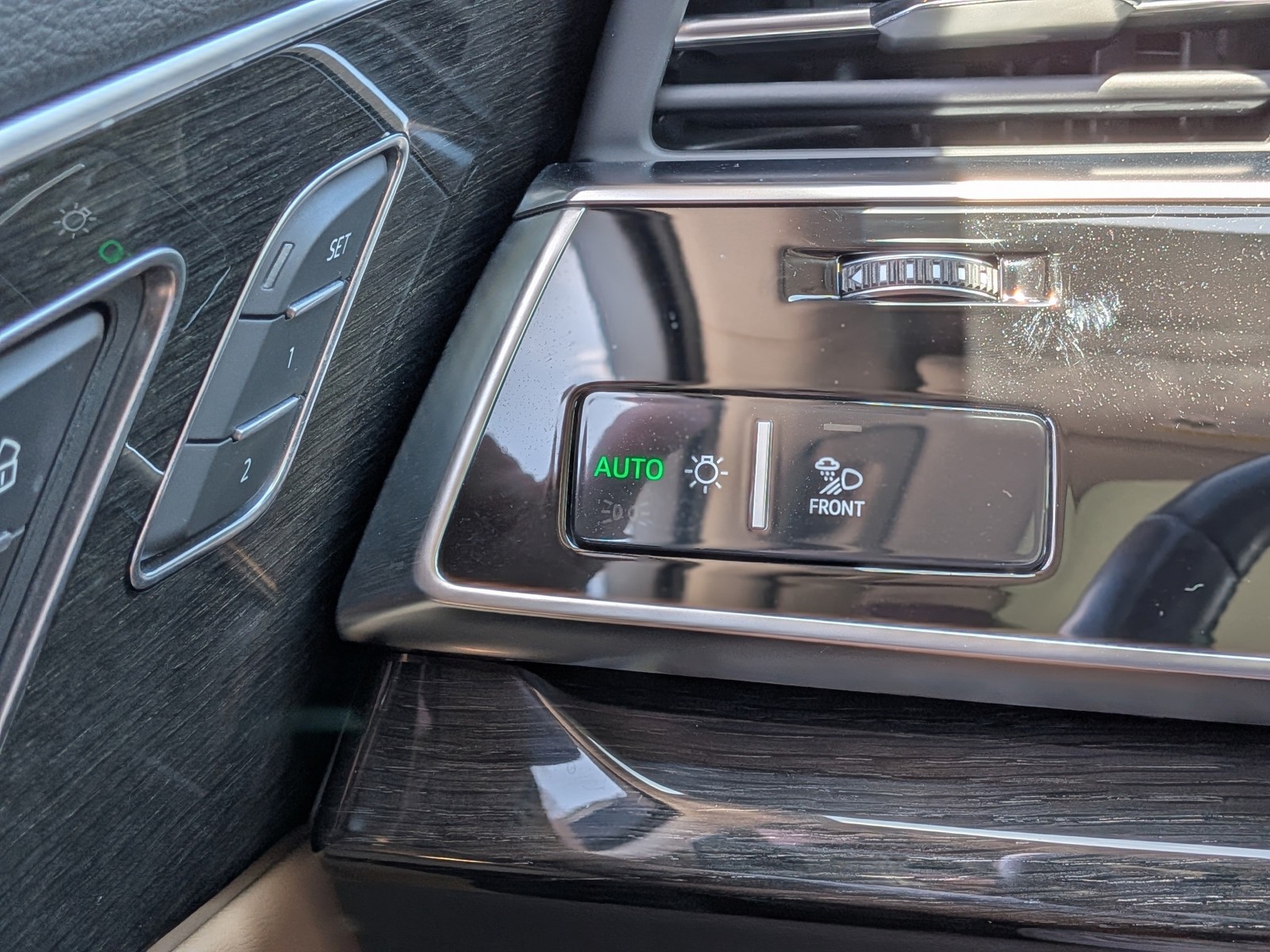 Used 2020 Florett Silver Metallic Audi Prestige image 24