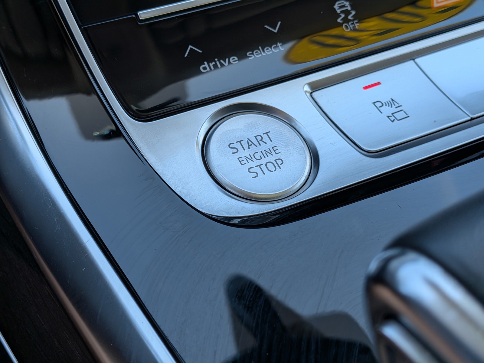 Used 2020 Florett Silver Metallic Audi Prestige image 30