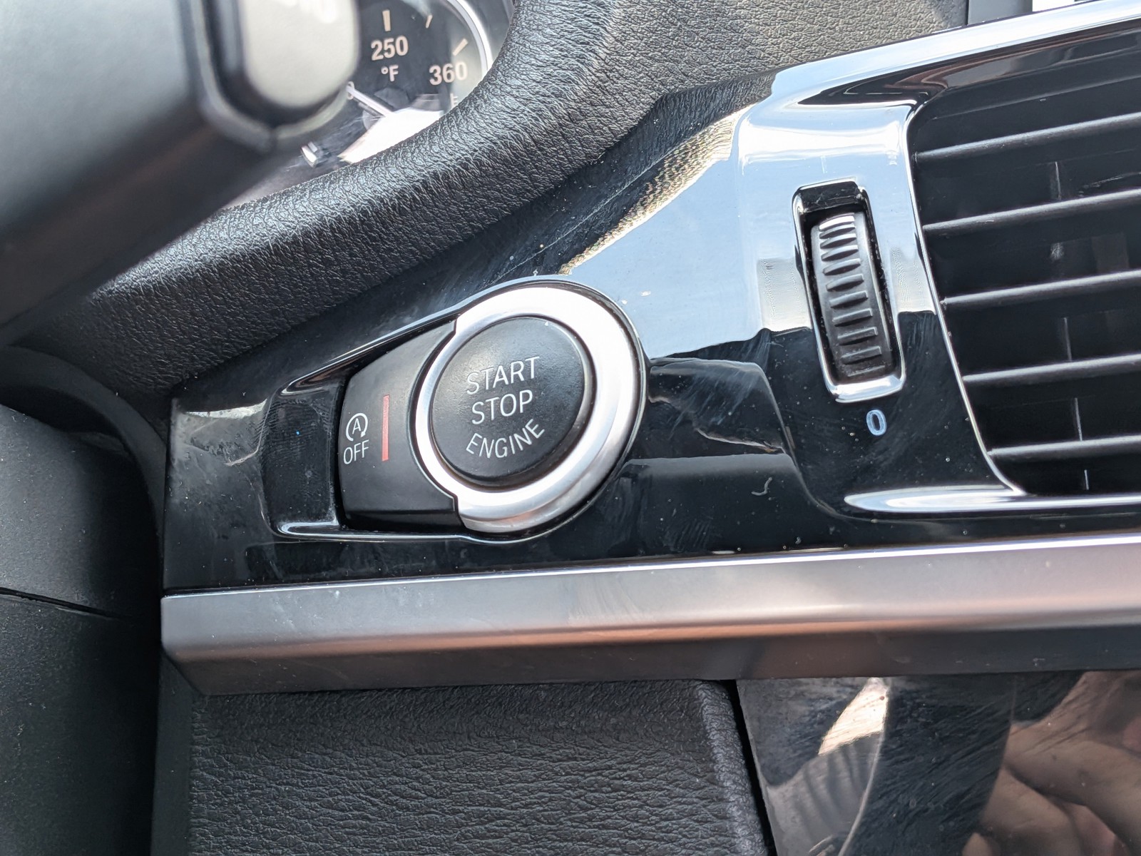 Used 2018 Dark Graphite Metallic BMW M40i image 27