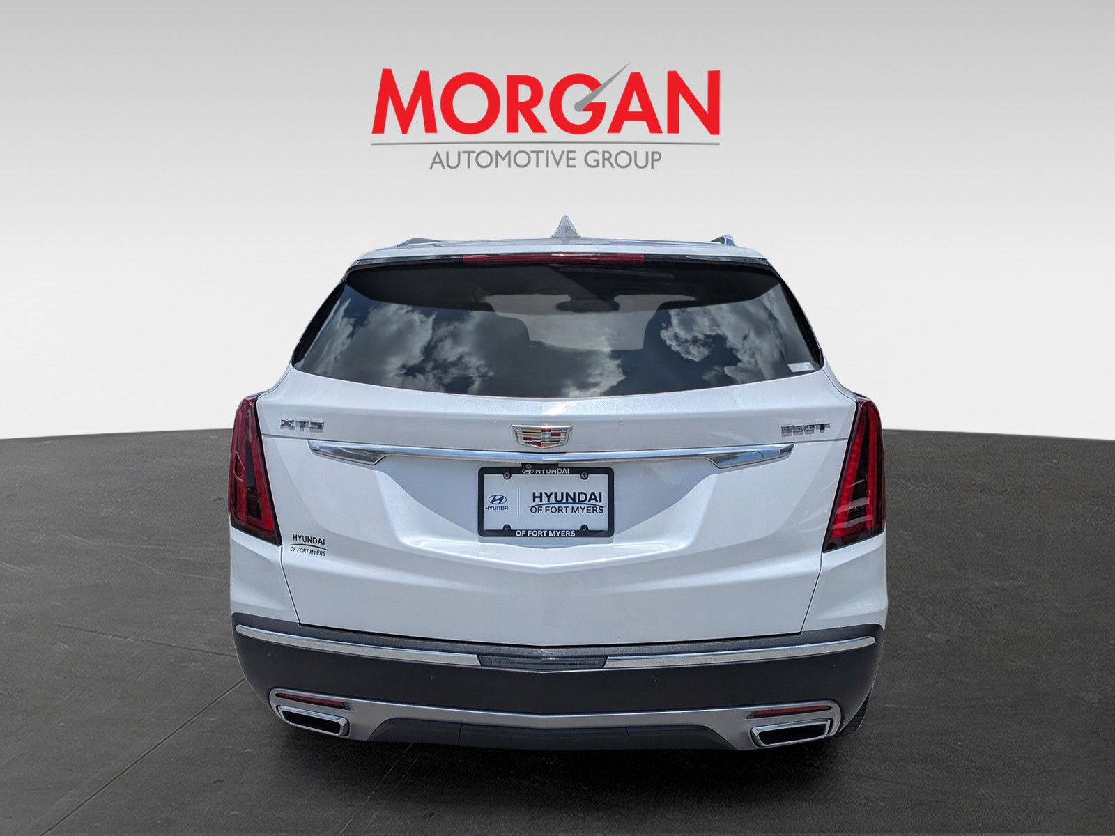 Used 2024 Crystal White Tricoat Cadillac FWD Premium Luxury image 5
