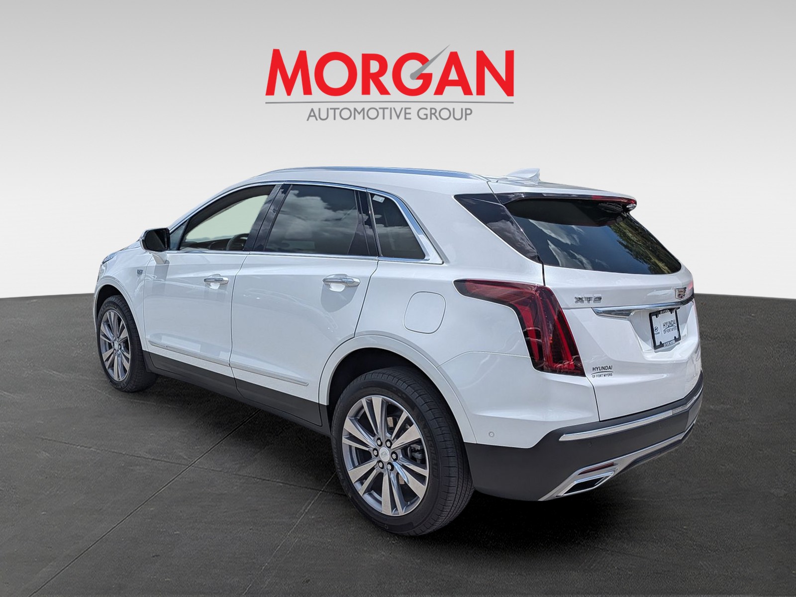 Used 2024 Crystal White Tricoat Cadillac FWD Premium Luxury image 6